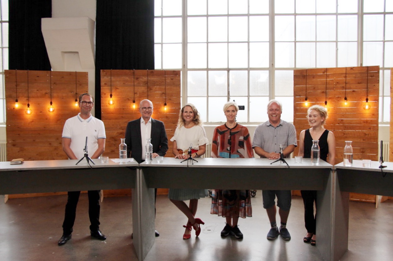 Foto af debatpanelet